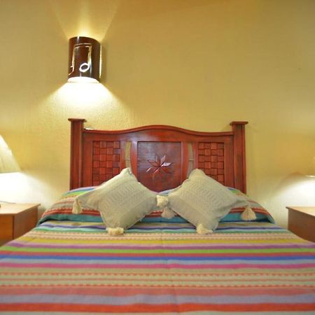 Oyo Hotel Castillo Santa Cecilia Tapalpa Eksteriør bilde
